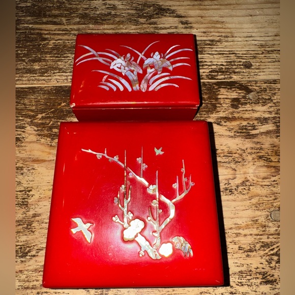 WW2 find: Red Lacquer Ware Boxes inlay of mother of pearl - Picture 1 of 8